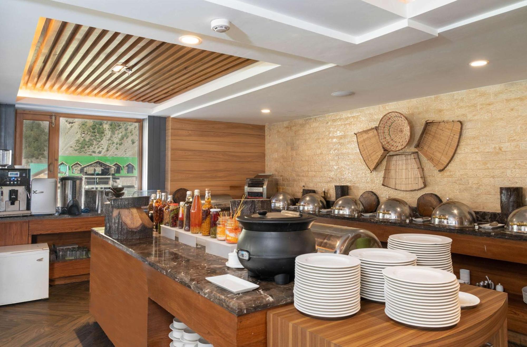 Country Inn Suites By Radisson Sonāmarg Esterno foto